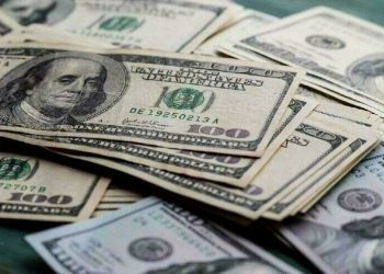 Uzman isim açık açık tarih verdi: Doların devri bitiyor