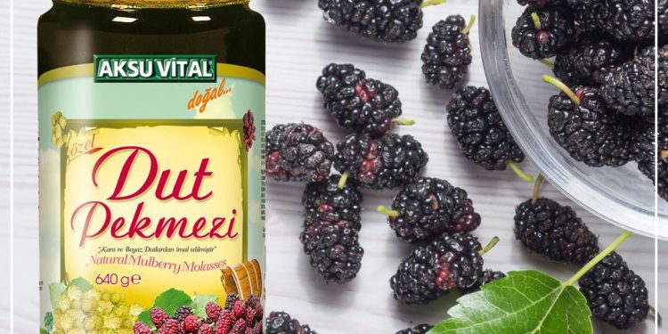 Ürünlerinin doğallığını halkla buluşturuyor