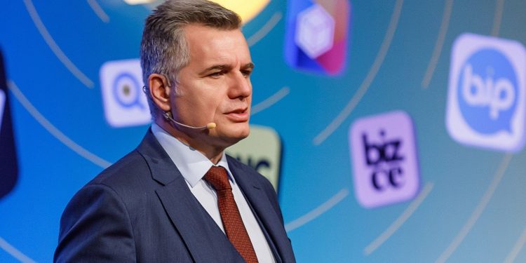 2.7 milyon yeni müşteriyle güçlü büyüme parformansı