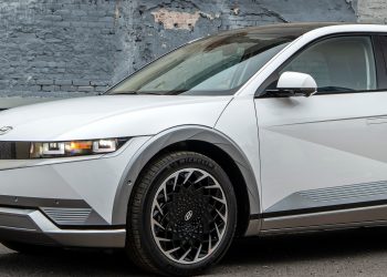 Elektrikli araç satışında hedef 1,87 milyon adet