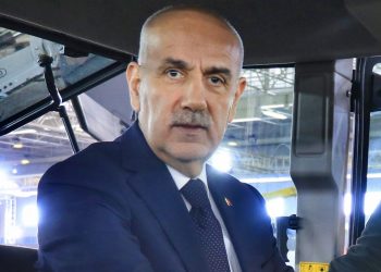 Cebimizdeki teknoloji bizi doyurmuyor