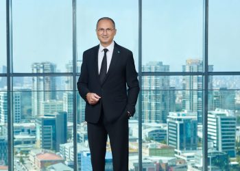 Türkiye Finans uluslararası başarısını taçlandırıyor