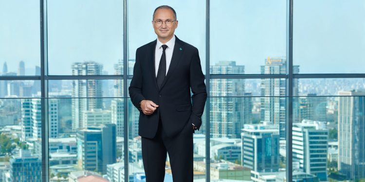 Türkiye Finans uluslararası başarısını taçlandırıyor