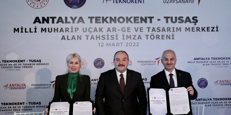 Milli muharip uçağın yazılımı Antalya’dan