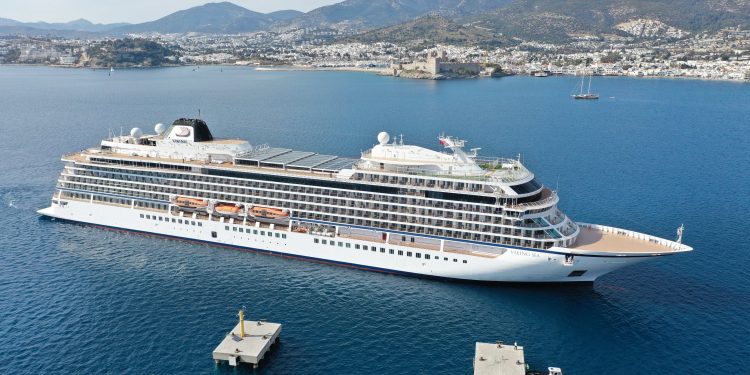 Yüzen oteller rotasını Türkiye’ye kırıyor