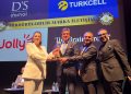 Her yaşta smokin D’S Damat şıklığıyla