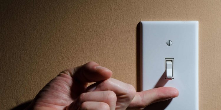 Elektriğiniz ne zaman ve neye göre kesiliyor?