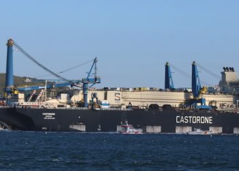 Karadeniz’in derin sularına boru serimi başladı