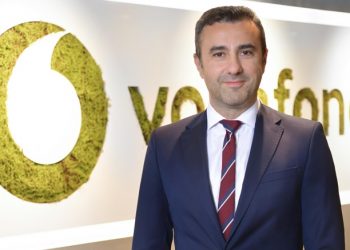 Dijital Kahraman TOBİ ev internetinde yardımcı