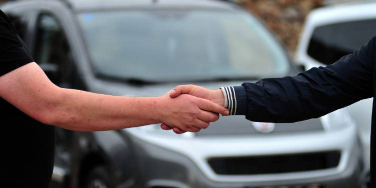 6 ay ve 6 bin km sınırı kimleri nasıl etkiliyor?