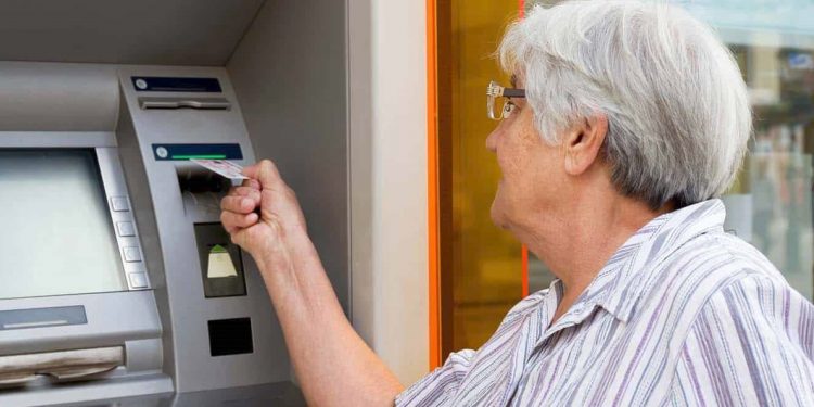 Banka promosyonlarında emeklinin kafası net olmalı