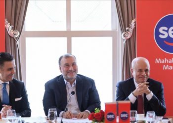 Geleneksel esnaf kültürü modern marketle buluşuyor