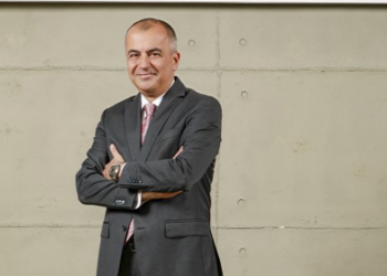 55’inci yaşını 55 ayrı tasarımla kutladı