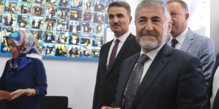 Bütçe disiplininden şaşmadan yatırım ve büyümeye devam