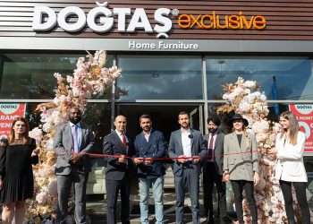 Doğtaş, İngiliz evlerine konuk olmaya devam ediyor