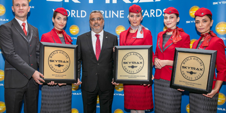 Uluslararası bayrak taşıyıcısı yolcularla “sıcak temasta”