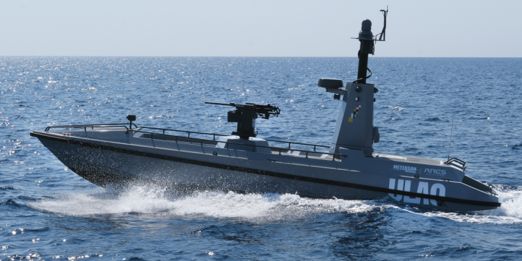 İlk insansız su üstü aracı geliştirildi