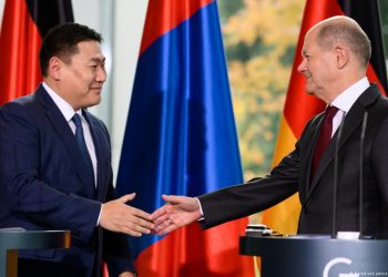 Bölgesel savaş mevcut krizleri şiddetlendirdi