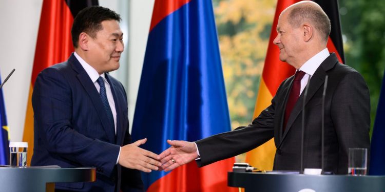 Bölgesel savaş mevcut krizleri şiddetlendirdi