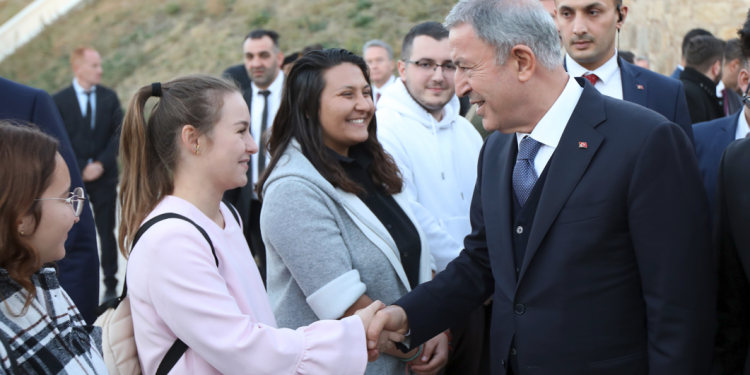 Savunmamız yerli ve milli olmak zorunda