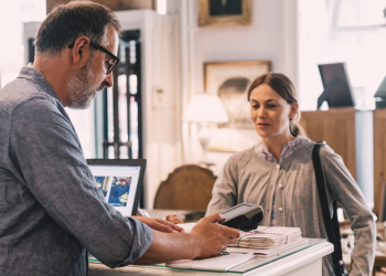 Dijital alışverişte öncelik temel ihtiyaç