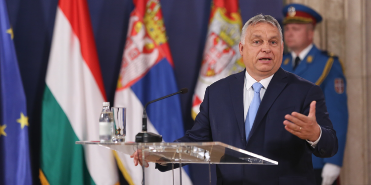 Macar hükümeti Rusya’ya yaptırımı halka sordu