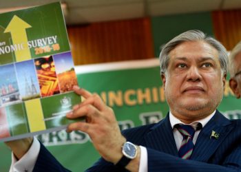 Pakistan yakıt alımında Rusya’ya yanaşıyor