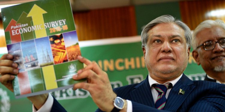 Pakistan yakıt alımında Rusya’ya yanaşıyor