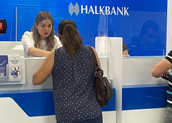 Halkbank toplam kredilerini 1 trilyon TL’nin üzerine taşıdı
