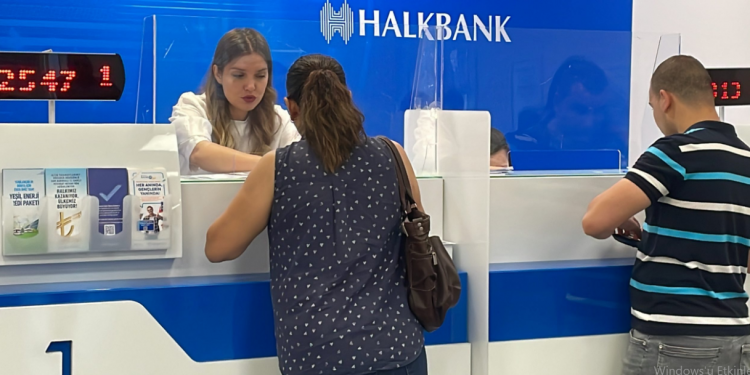 Halkbank toplam kredilerini 1 trilyon TL’nin üzerine taşıdı