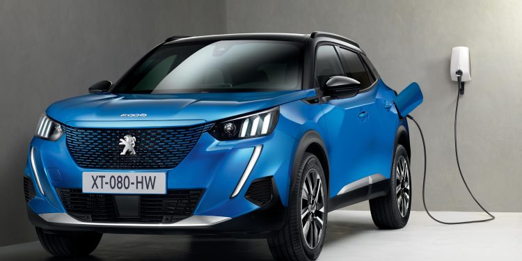 Peugeot SUV 2008 elektrikli Türkiye yollarına çıktı