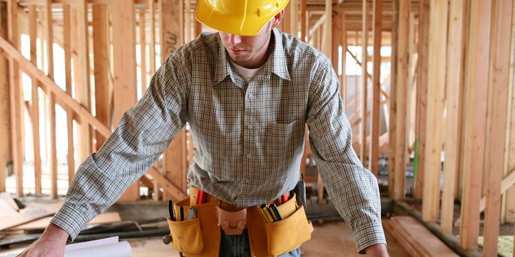 Yurt dışı Türk işçiler gelir muafiyeti müteahhitleri memnun etti