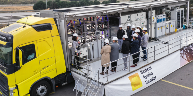 Mobil eğitim merkezleriyle enerjik atılım içerisinde