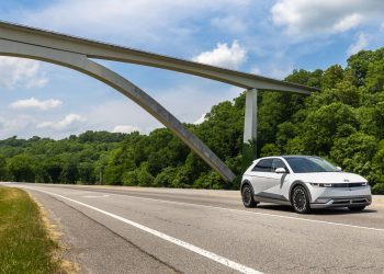 2022-2023 yılının ithal otomobili ödülünü aldı