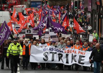 İngiltere ekonomisi grevlerin kıskacında