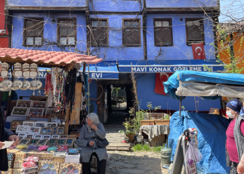 Salgında kırsala kaçanlar şehirlere geri dönüyor