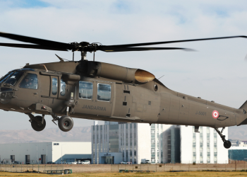 Türkiye’nin yeni helikopteri T70’te ilk teslimat yapıldı