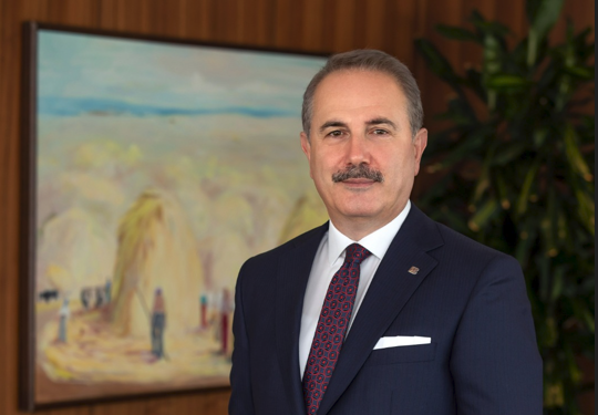 Elimizi taşın altına koymaktan çekinmeyiz