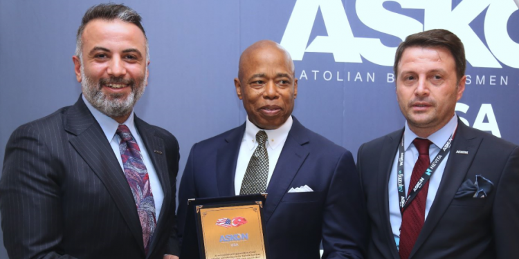 ABD ile ticari köprüleri kurmak için devredeyiz