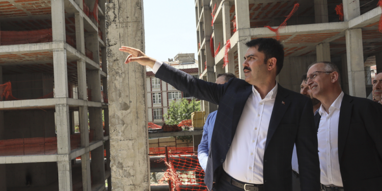 Roman vatandaşlara TOKİ eliyle yeni yaşam alanı