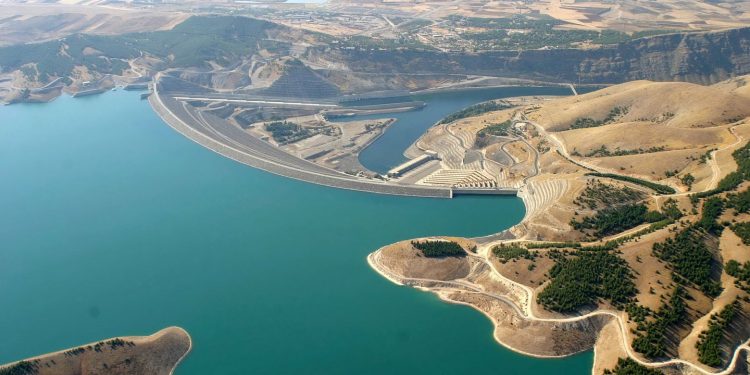 Deprem bölgesindeki barajlar yakın takibe alındı