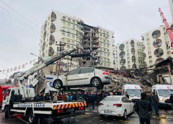 Bölgede iletişimde olmak için kesintisiz çalışıyoruz