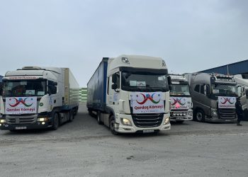 Azerbaycan’da Kardeş Yardımı Platformu Türkiye için ayakta