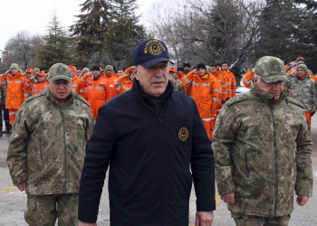 Mehmetçik ilk andan itibaren milletiyle birlikte sahada