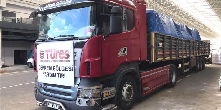 TÜRES, illerde sıcak yemek ve çorba dağıtımını sürdürüyor