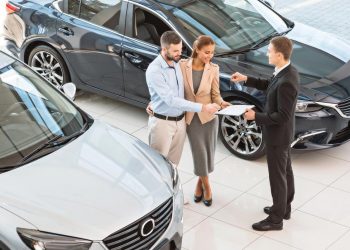 Bayilerde sıfır araç yok stoklama ise devam ediyor