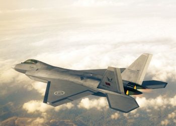 Milli Muharip Uçak “pist başı” yaptı