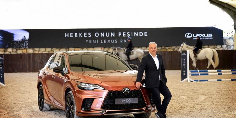 Lexus’un tamamen yeni RX SUV modeli Türkiye’de satışta