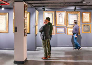 Yıldız Holding “Konuşan Yazılar” ile geleneğin izini sürüyor