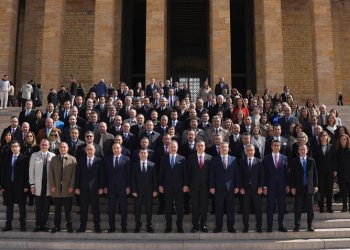 Vaat makamı değil icraat makamı olduk